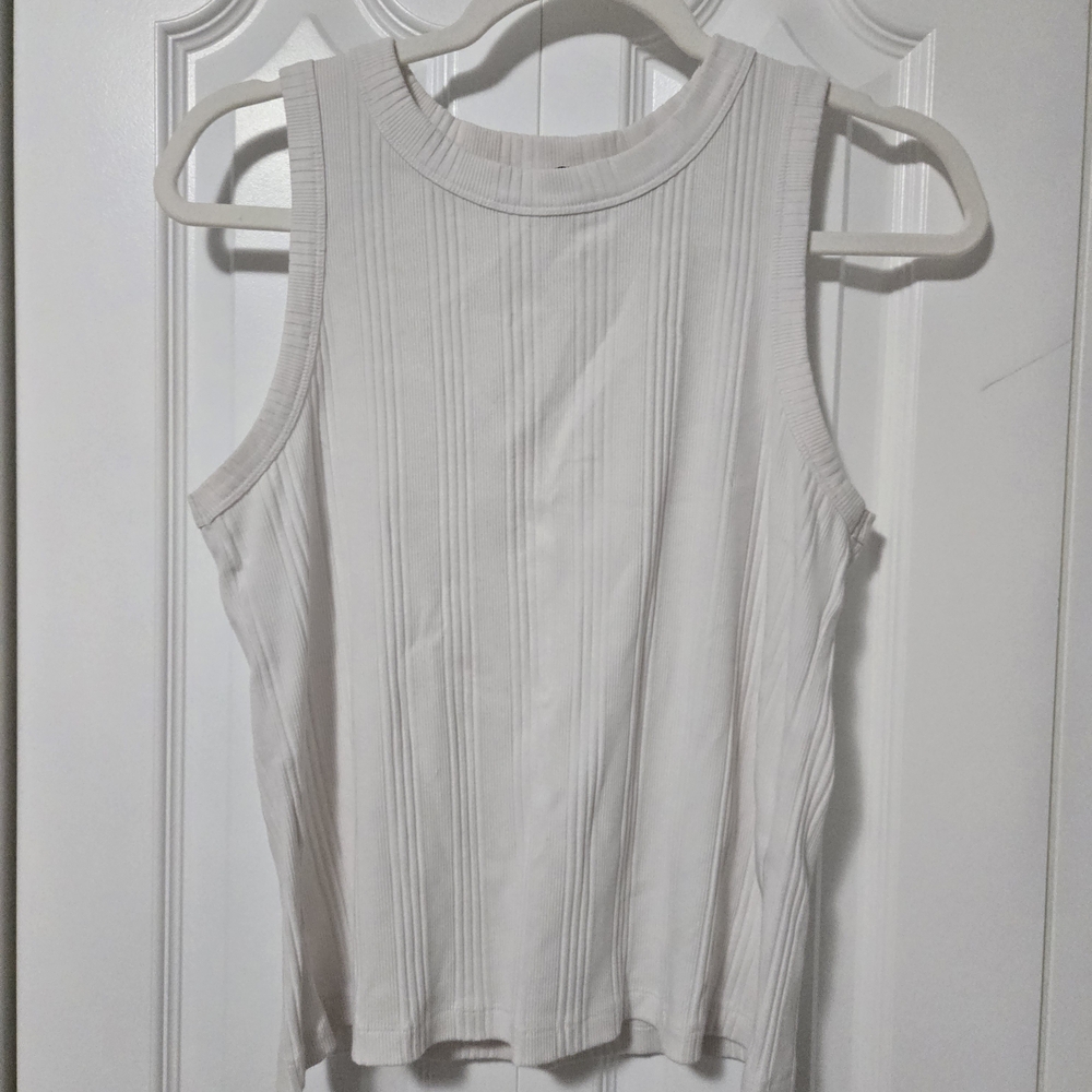Reitmans Ivory Ribbed Tank Top
